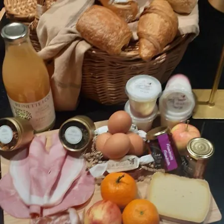 La Petite Evelette - Piscine Et Sauna Au Calme Hébergement de vacances Ohey